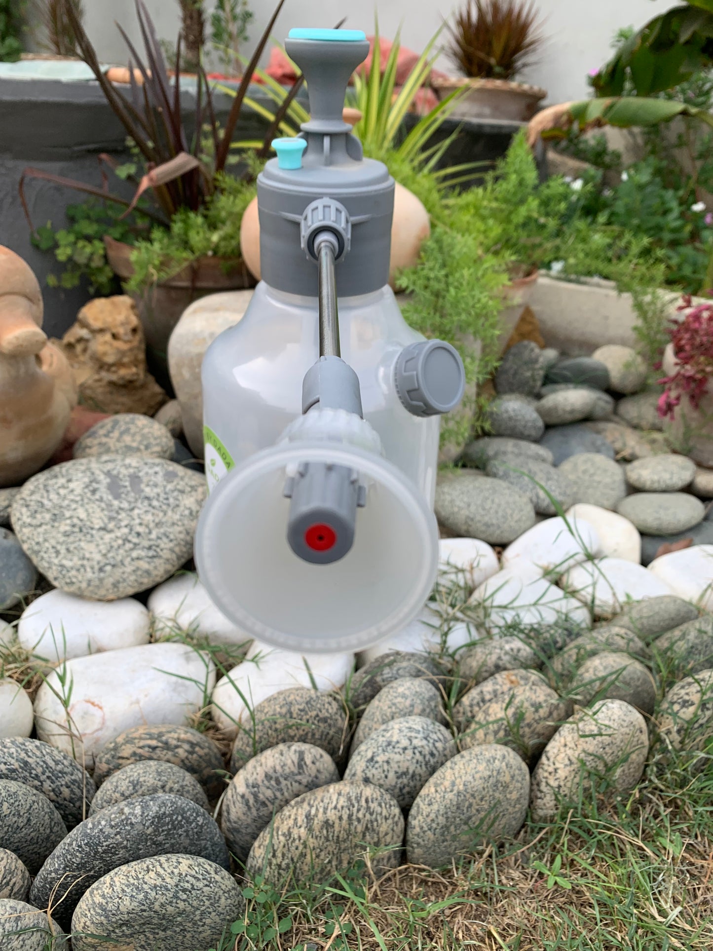 Multi-Purpose High-Pressure Pump Sprayer for Garden, Car Wash & Home Cleaning 3 Liters