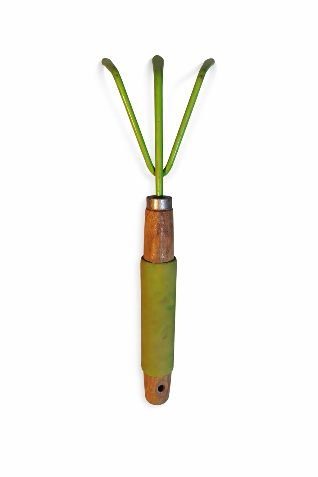 3-Prong Hand Garden Cultivator – Soil Loosener & Weeding Tool