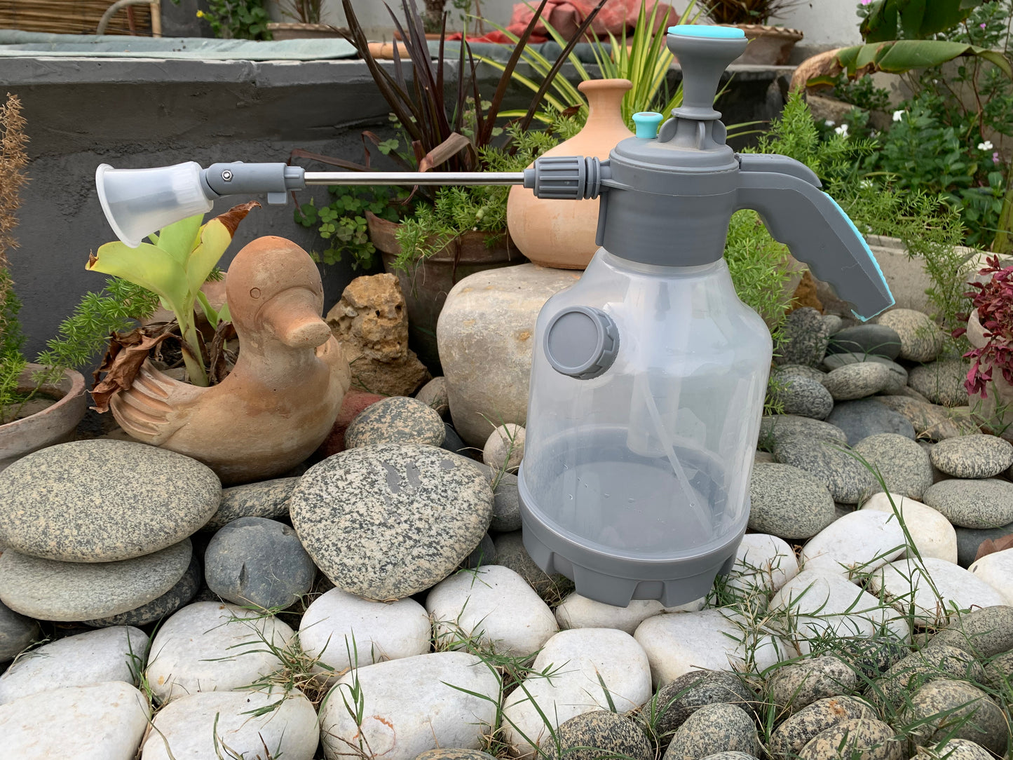 Multi-Purpose High-Pressure Pump Sprayer for Garden, Car Wash & Home Cleaning 3 Liters