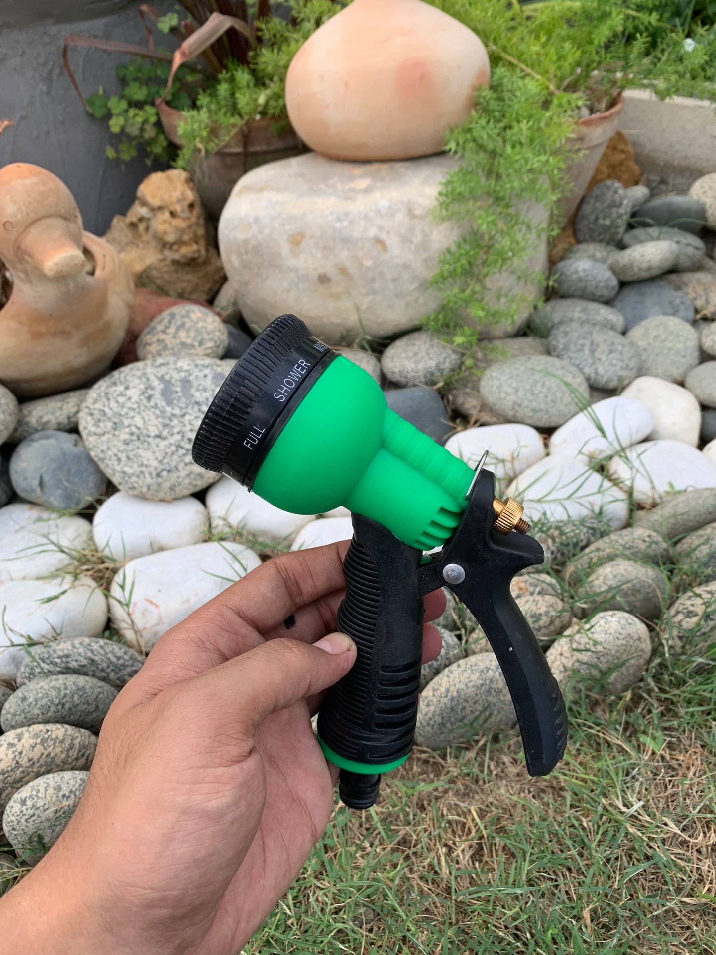 Portable High-Pressure Garden Hose Nozzle – 8 Spray Patterns, Thumb Control On/Off, Ideal for Car Wash & Garden Watering