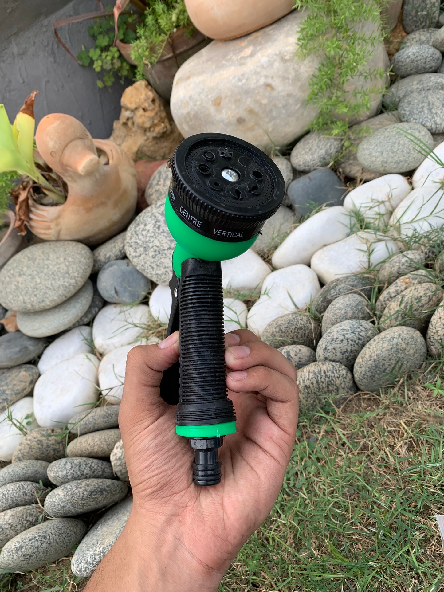 Portable High-Pressure Garden Hose Nozzle – 8 Spray Patterns, Thumb Control On/Off, Ideal for Car Wash & Garden Watering